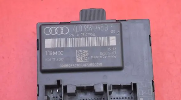 Audi Q7 4L Engine control unit/module ECU 4L0959795B