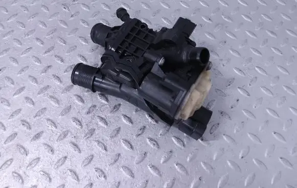 Citroen Jumpy Thermostat/thermostat housing 9849443980