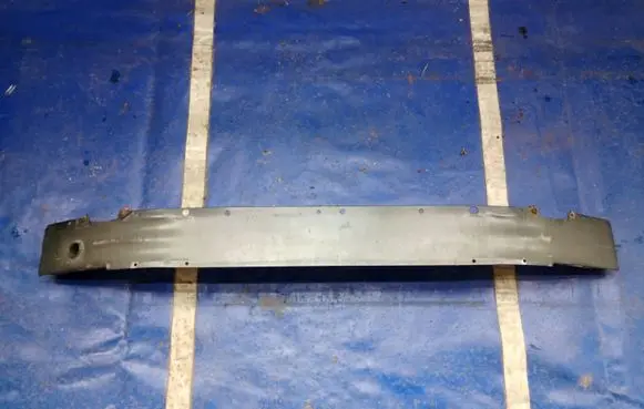 Opel Insignia A Front bumper cross member 13235552