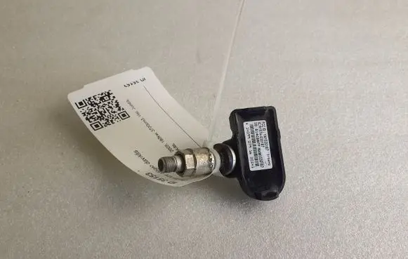 Hummer H3 Tire pressure sensor 9157A030187 YMY030187