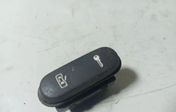 Seat Leon (1P) Central locking switch button 5P0962125 285502S
