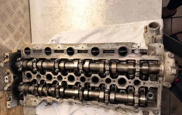 Volvo V70 Engine head F11391N