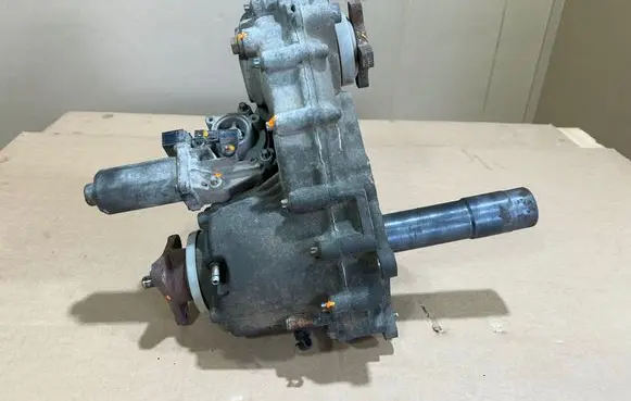 BMW X3 E83 Gearbox transfer box case 757321301 7573213