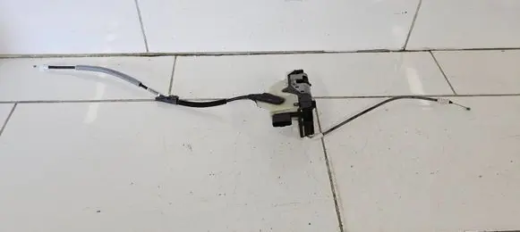 Citroen DS4 Front door lock 9685351480