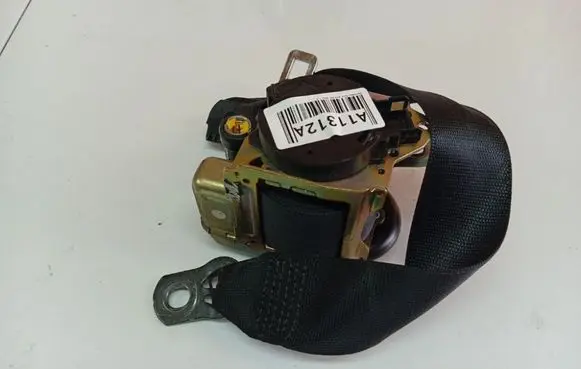 Mercedes-Benz A W169 Rear seatbelt 1698600685