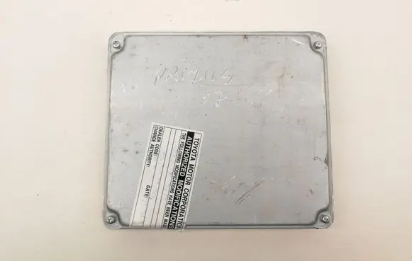Toyota Prius (XW20) Engine control unit/module 8966147110