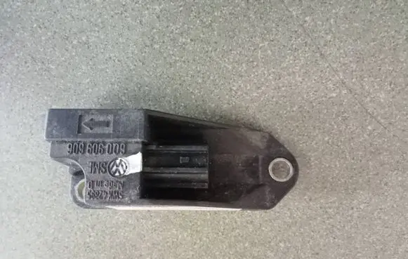 Volkswagen Sharan Airbag deployment crash/impact sensor 6Q0909606