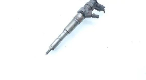 BMW 5 E60 E61 Fuel injector 7793836