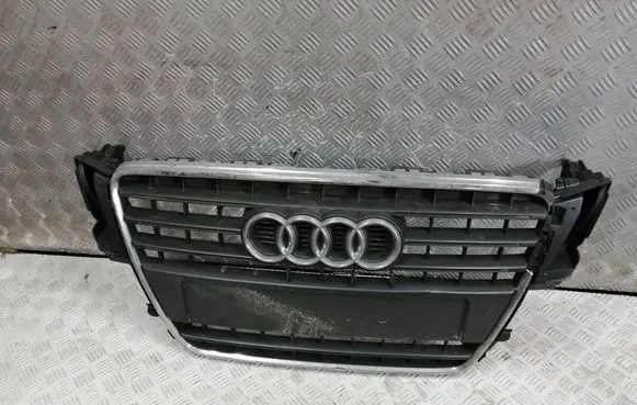 Audi A5 8T 8F Front bumper upper radiator grill 8T0853651E 15051