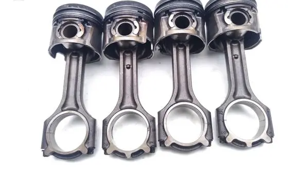 KIA Sportage Piston with connecting rod D4FD