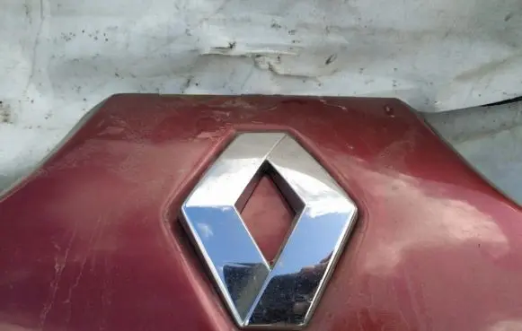 Renault Megane I Manufacturer badge logo/emblem 