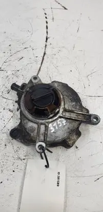 Audi A4 S4 B7 8E 8H Vacuum pump 06D145100