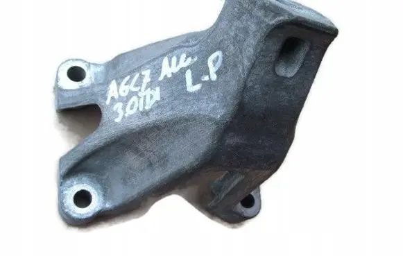 Audi A6 C7 Engine mounting bracket