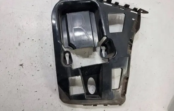 BMW 1 F20 F21 Bumper support mounting bracket corner 51127246956 10833610