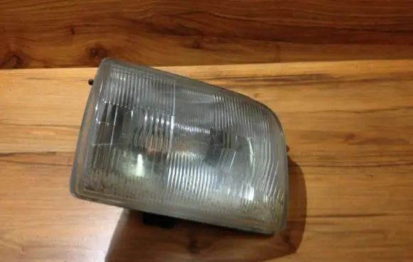 Nissan Micra Headlight/headlamp