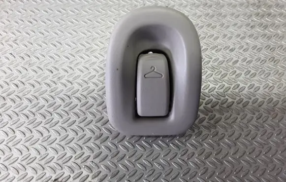 Chrysler Voyager Cargo luggage net fixing mount 