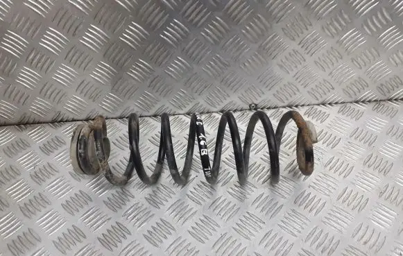 Skoda Octavia Mk1 (1U) Rear coil spring