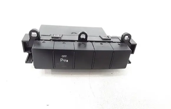 Mercedes-Benz B W245 Parking (PDC) sensor switch 1698208210