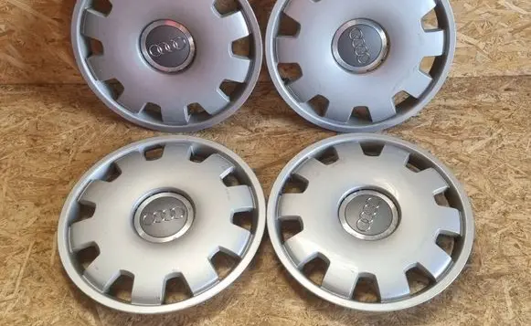 Audi A4 S4 B7 8E 8H R16 wheel hub/cap/trim 4B0601147D