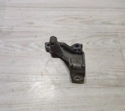 Renault Kangoo III Gearbox mounting bracket 113320517R