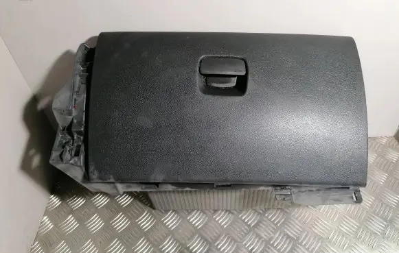 Renault Trafic III (X82) Glove box 681084723R 681084578R 93868005
