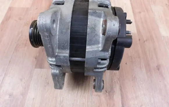 Nissan X-Trail T32 Generator/alternator 231004BE0AE 231004BE0A
