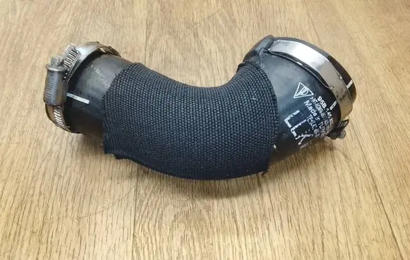 Porsche Macan (95B) Intercooler hose/pipe 95B145833