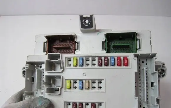 Jeep Cherokee KL Fuse box set P68236670AF