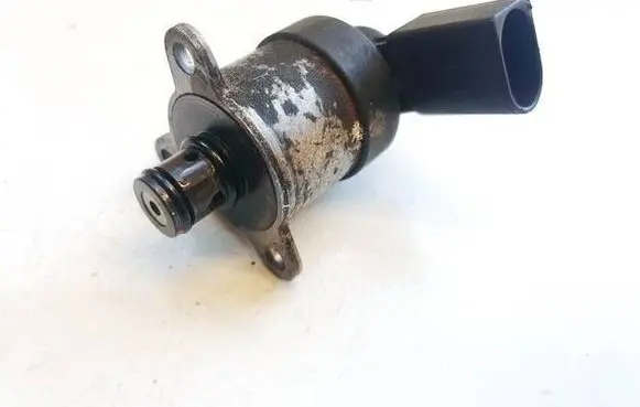 BMW 3 E90 E91 Fuel pressure sensor 0928400560