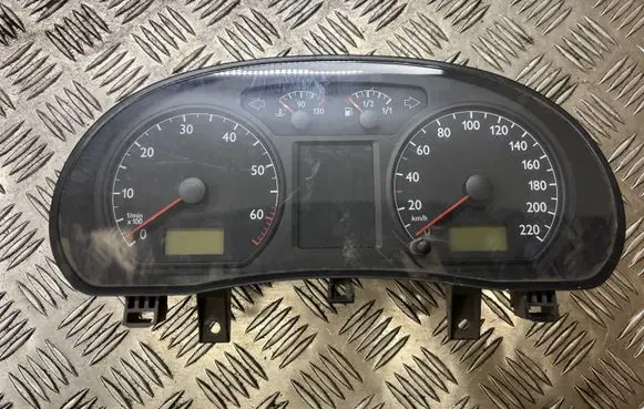 Volkswagen Polo IV 9N3 Speedometer (instrument cluster) 6Q0920800