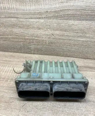 Opel Zafira A Fan control module 24410130 15396912