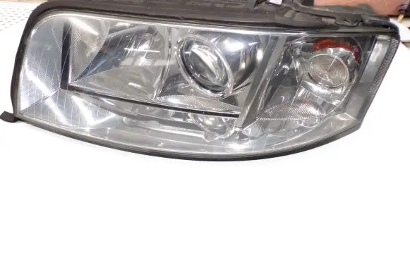 Audi A4 S4 B6 8E 8H Headlight/headlamp