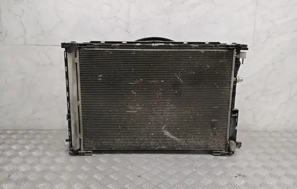Mercedes-Benz C W205 Radiator set A0995002003