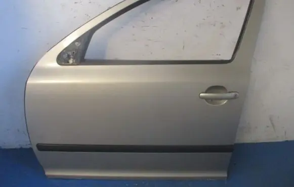 Skoda Octavia Mk2 (1Z) Front door