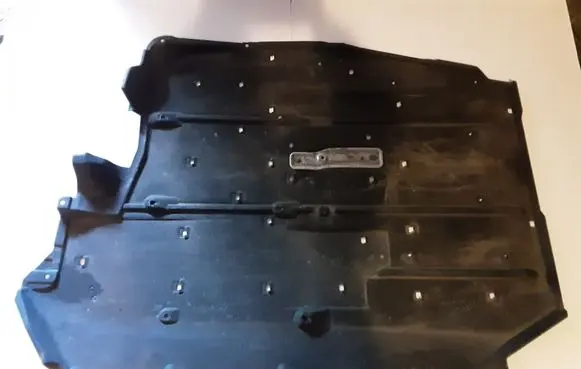Honda Civic IX Center/middle under tray cover 