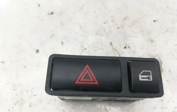 BMW 3 E46 Hazard light switch 61318368920 8368920