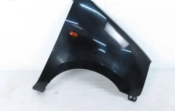 Suzuki Wagon R+ Fender 