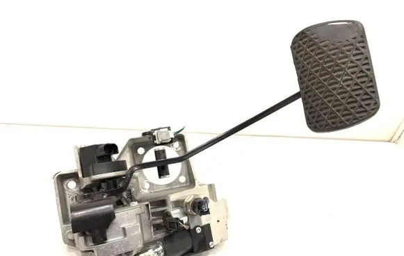 Mercedes-Benz S W221 Brake pedal A2212900901