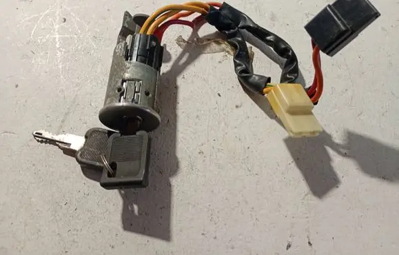 Renault 19 Ignition lock 632223