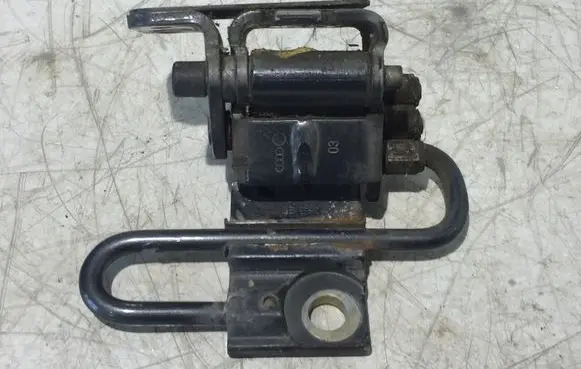 Front door lower hinge