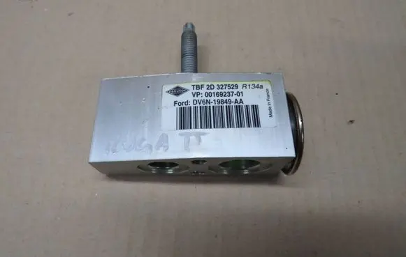 Ford Kuga II Air conditioning (A/C) expansion valve DV6N19849AA 0016923701