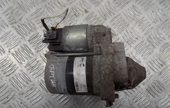 Renault Captur Starter motor 233007970R