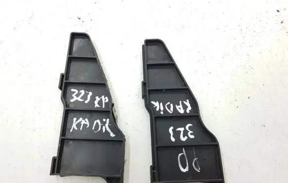 Radiator mount bracket