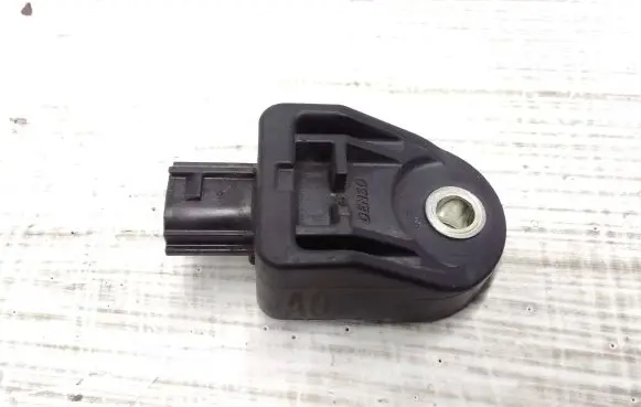 Lexus CT 200H Airbag deployment crash/impact sensor 8917375010