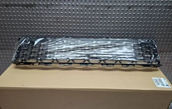 Fiat 500 Front bumper lower grill S26336968 735619520