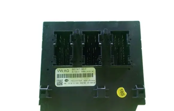 Audi A1 Central body control module 8X0907063F