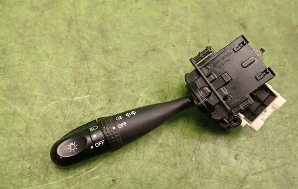 Suzuki Grand Vitara II Indicator stalk 