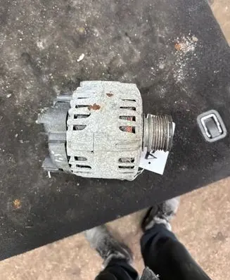 Renault Megane II Generator/alternator 2606288A
