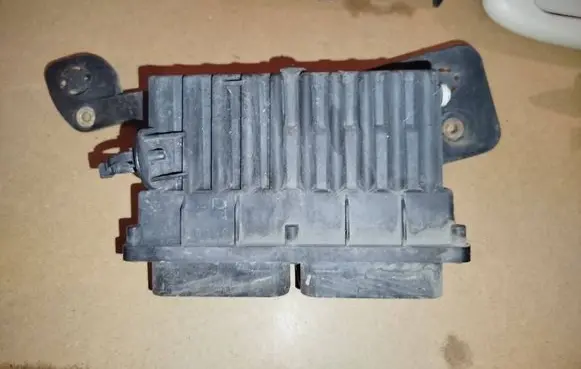 Opel Astra G Coolant fan relay 09131730 ID252620