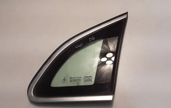 Volvo V40 Rear side window 31352333